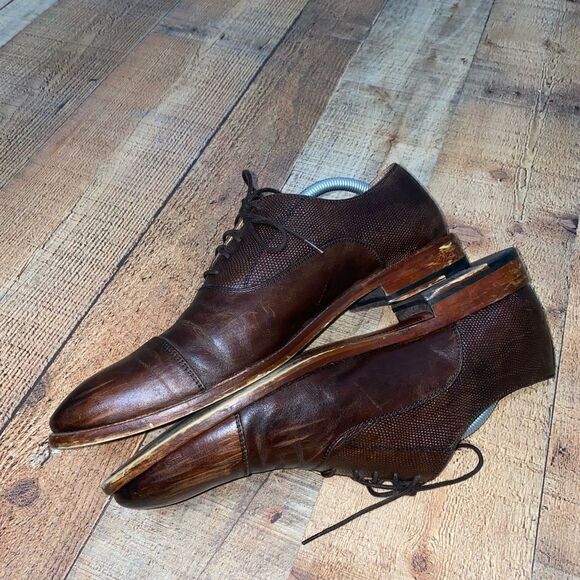 Warfield & Grand leather Oxfords cap toe dress shoe main image 11